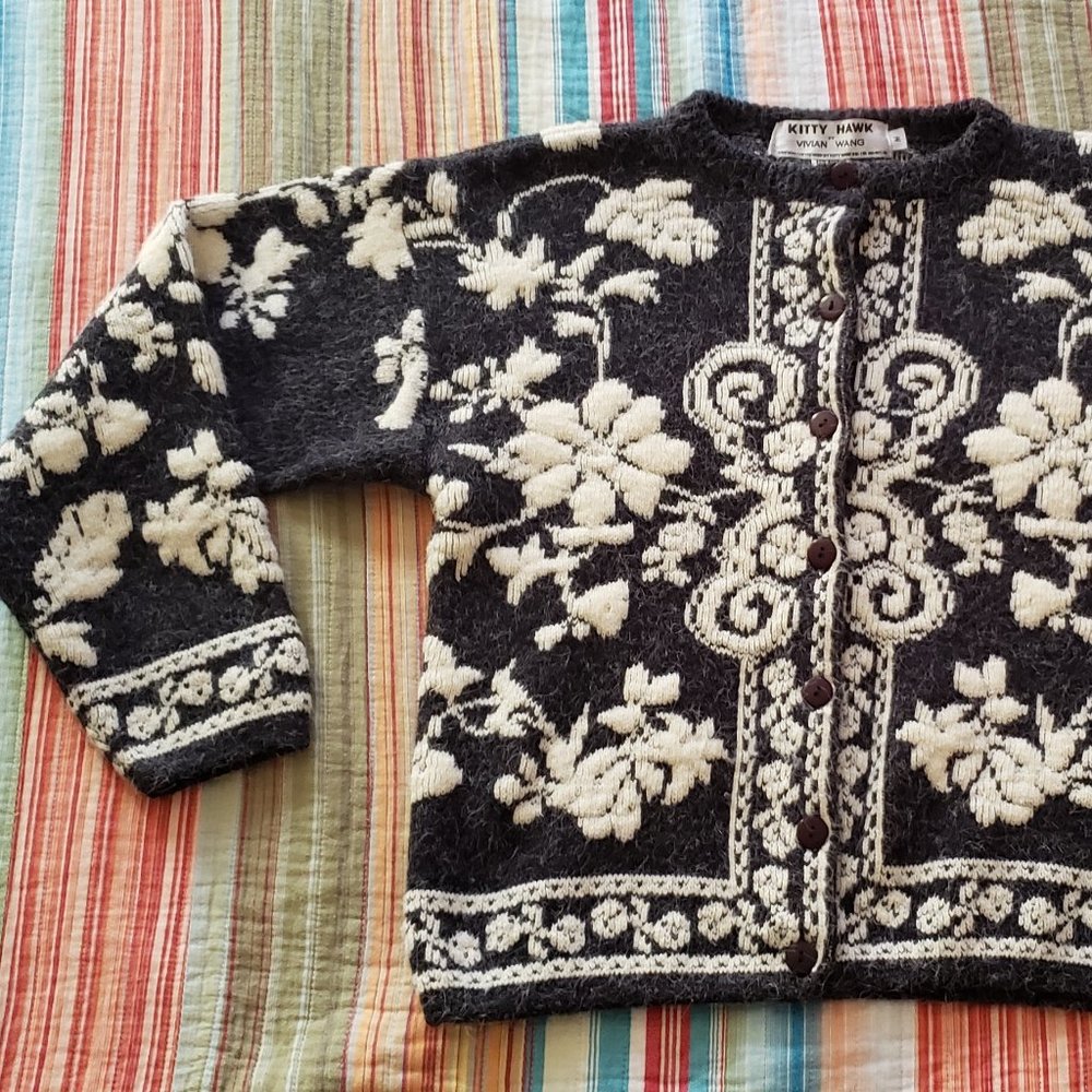 Vtg 90s Cardigan Black/Ivory Floral Intarsia